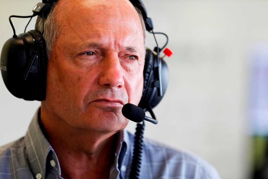 Ron Dennis er tilbage i offentligheden hos McLaren - men er han også på vej til at være mere end teamejer?
(Foto: McLaren Media)